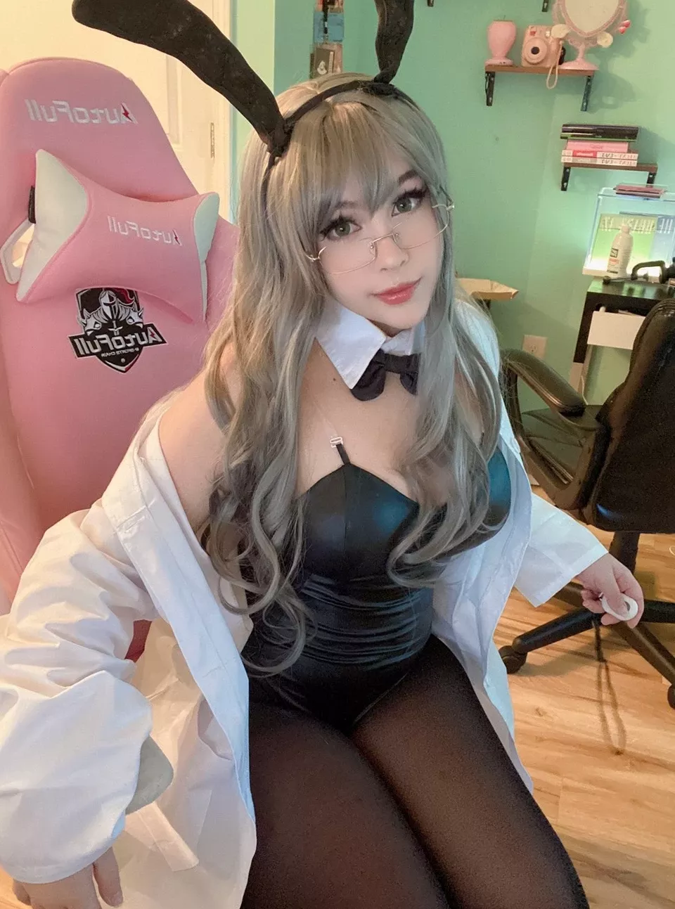 月14 日） 【cosplay】 年11 科学怪人�C 美人cosplay 兔子双叶（2021