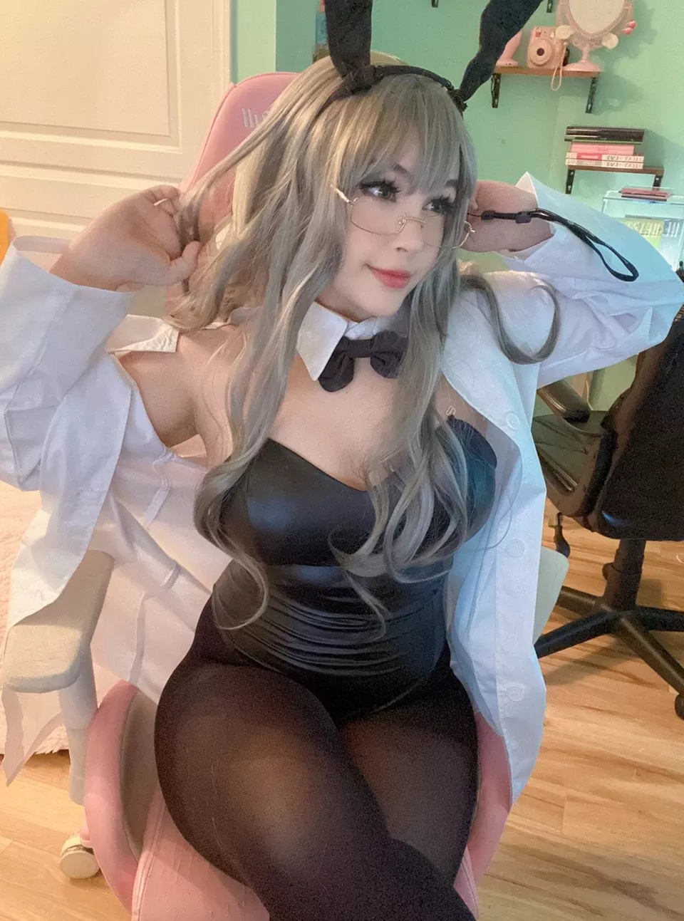 月14 日） 【cosplay】 年11 科学怪人�C 美人cosplay 兔子双叶（2021