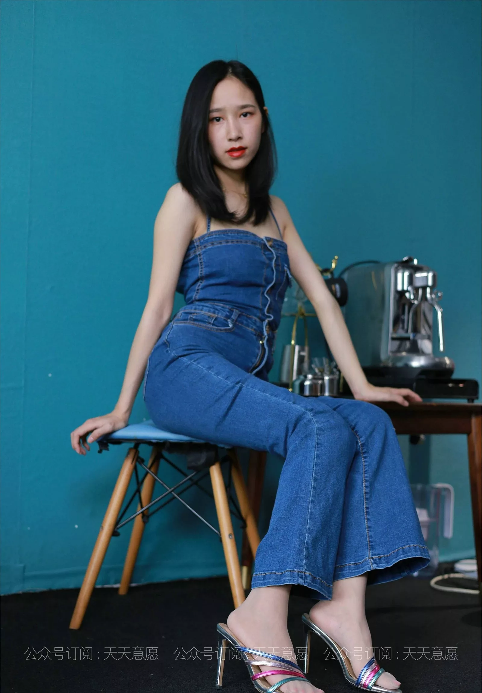 【异思趣向iess】 丝享家879：美子《美背库里丝》【97P】 2021.08.04