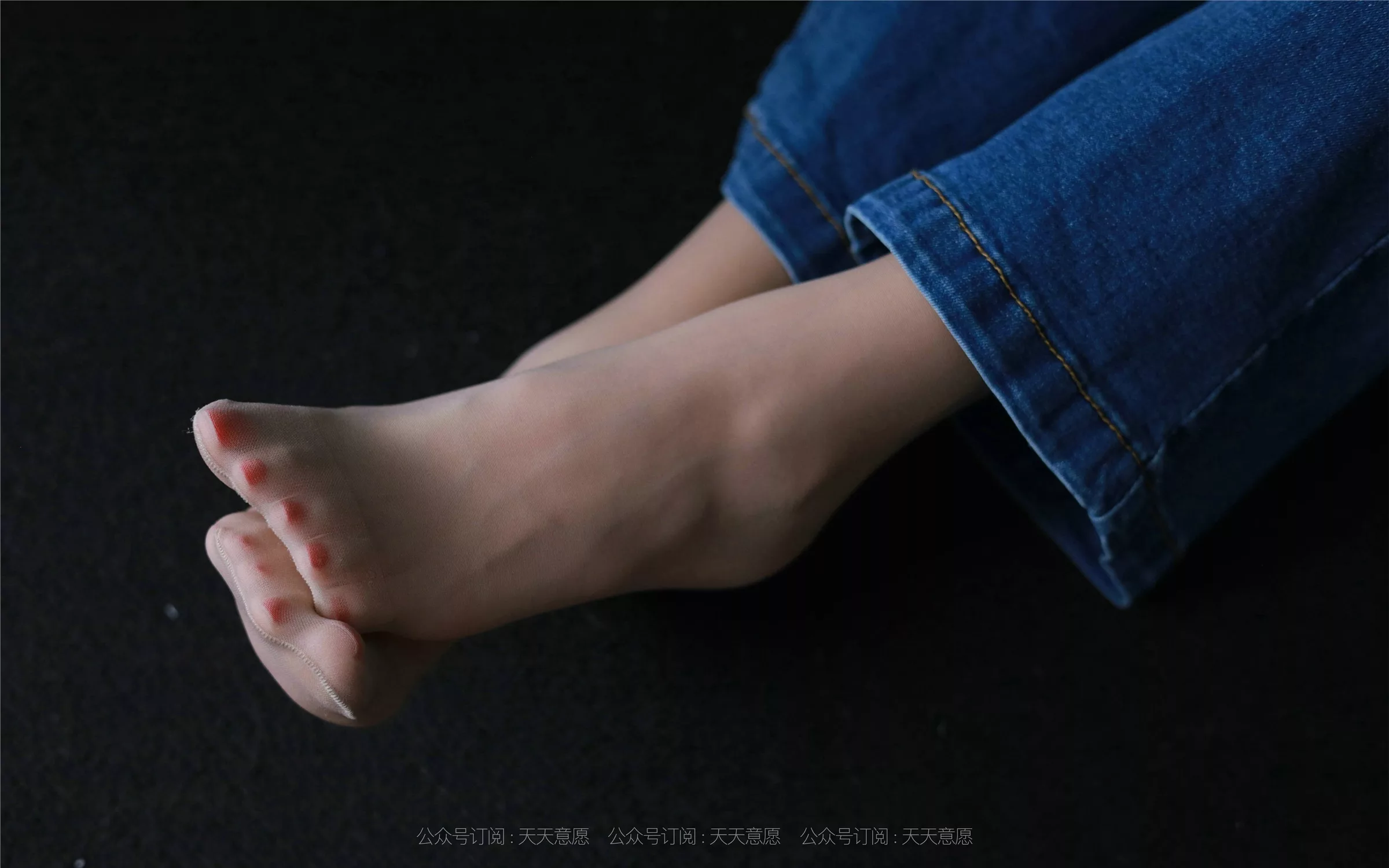 【异思趣向iess】 丝享家879：美子《美背库里丝》【97P】 2021.08.04