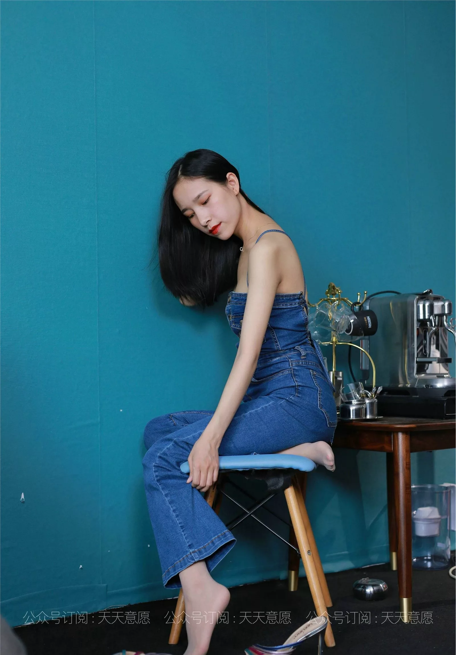 【异思趣向iess】 丝享家879：美子《美背库里丝》【97P】 2021.08.04