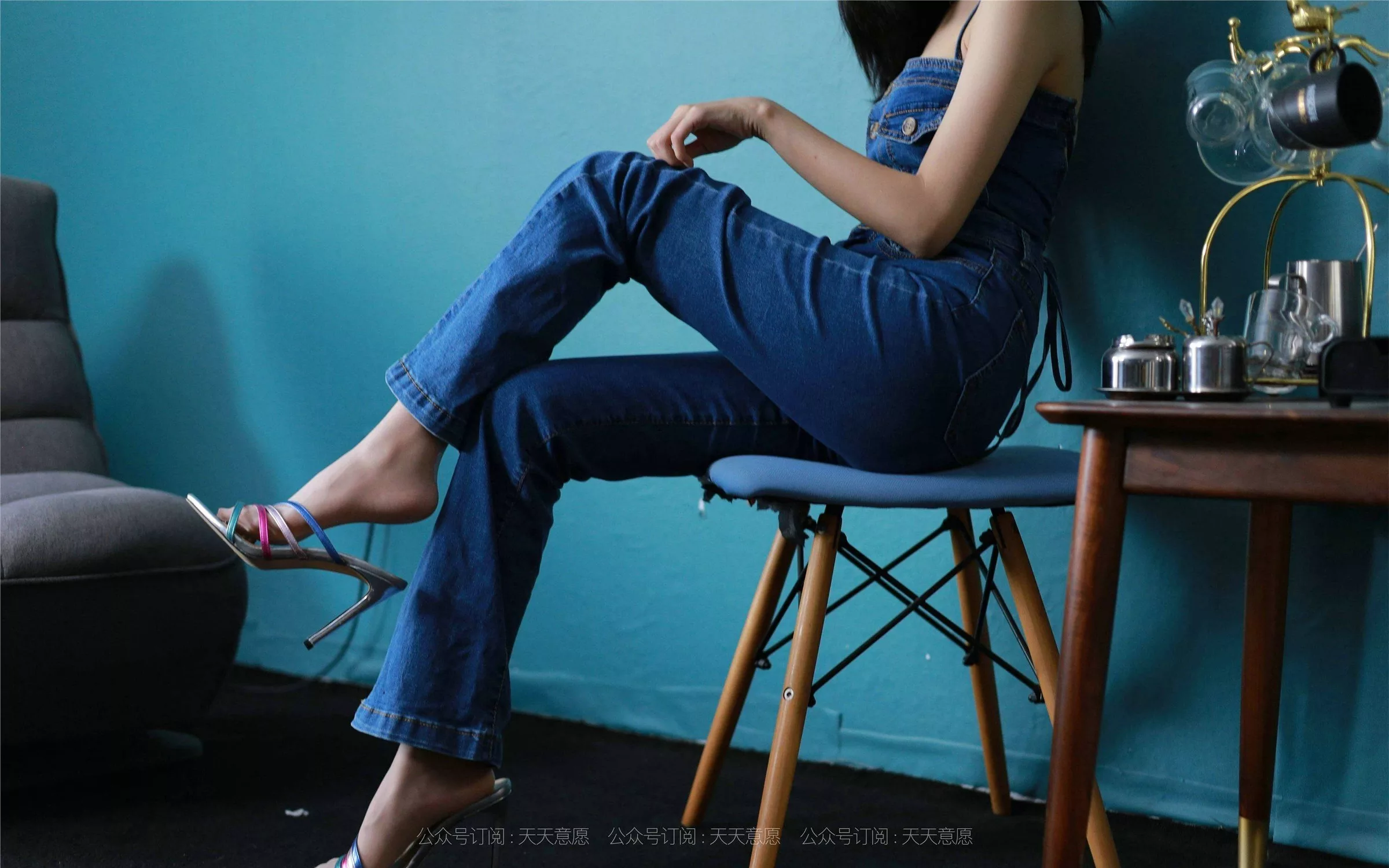 【异思趣向iess】 丝享家879：美子《美背库里丝》【97P】 2021.08.04