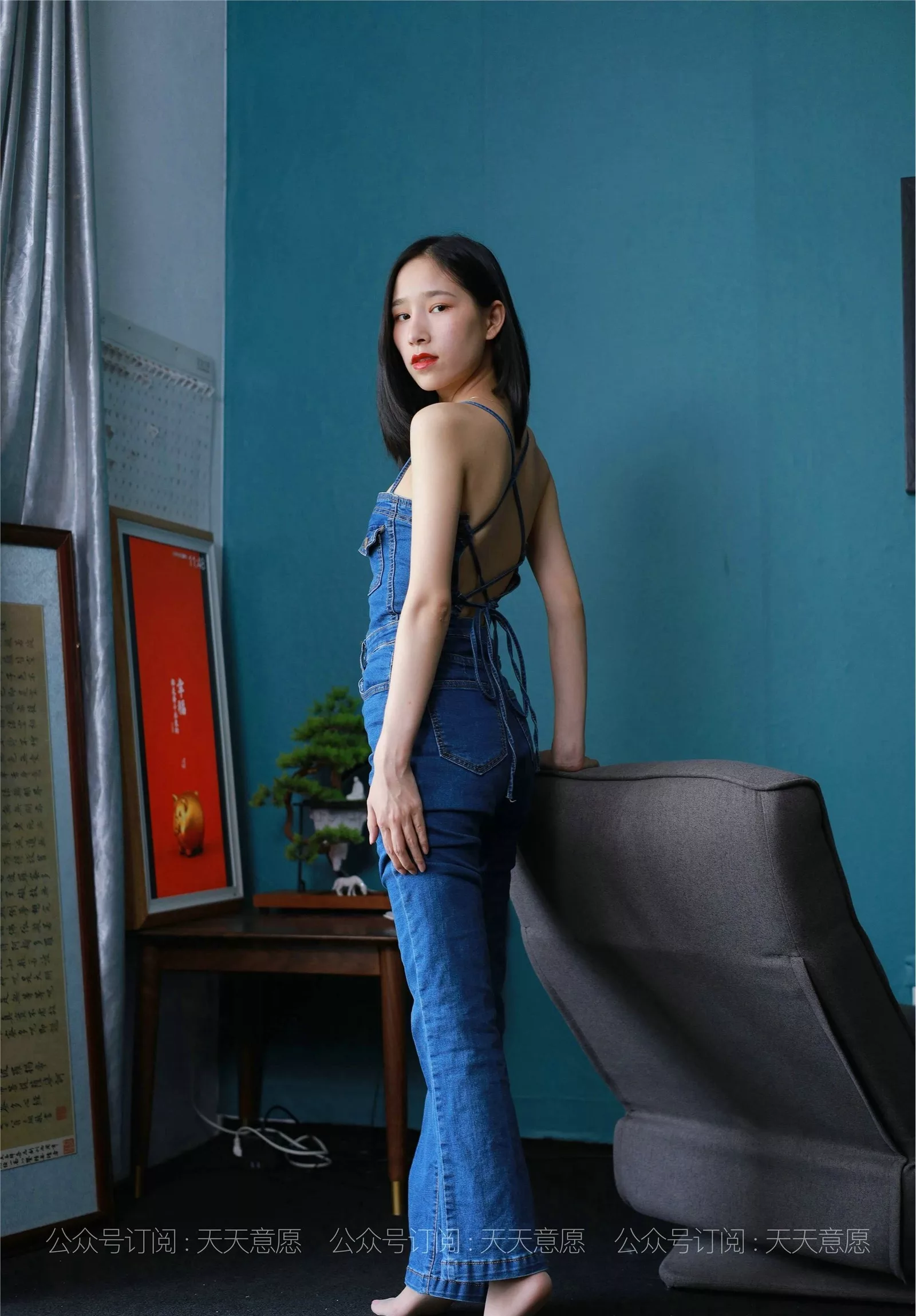 【异思趣向iess】 丝享家879：美子《美背库里丝》【97P】 2021.08.04