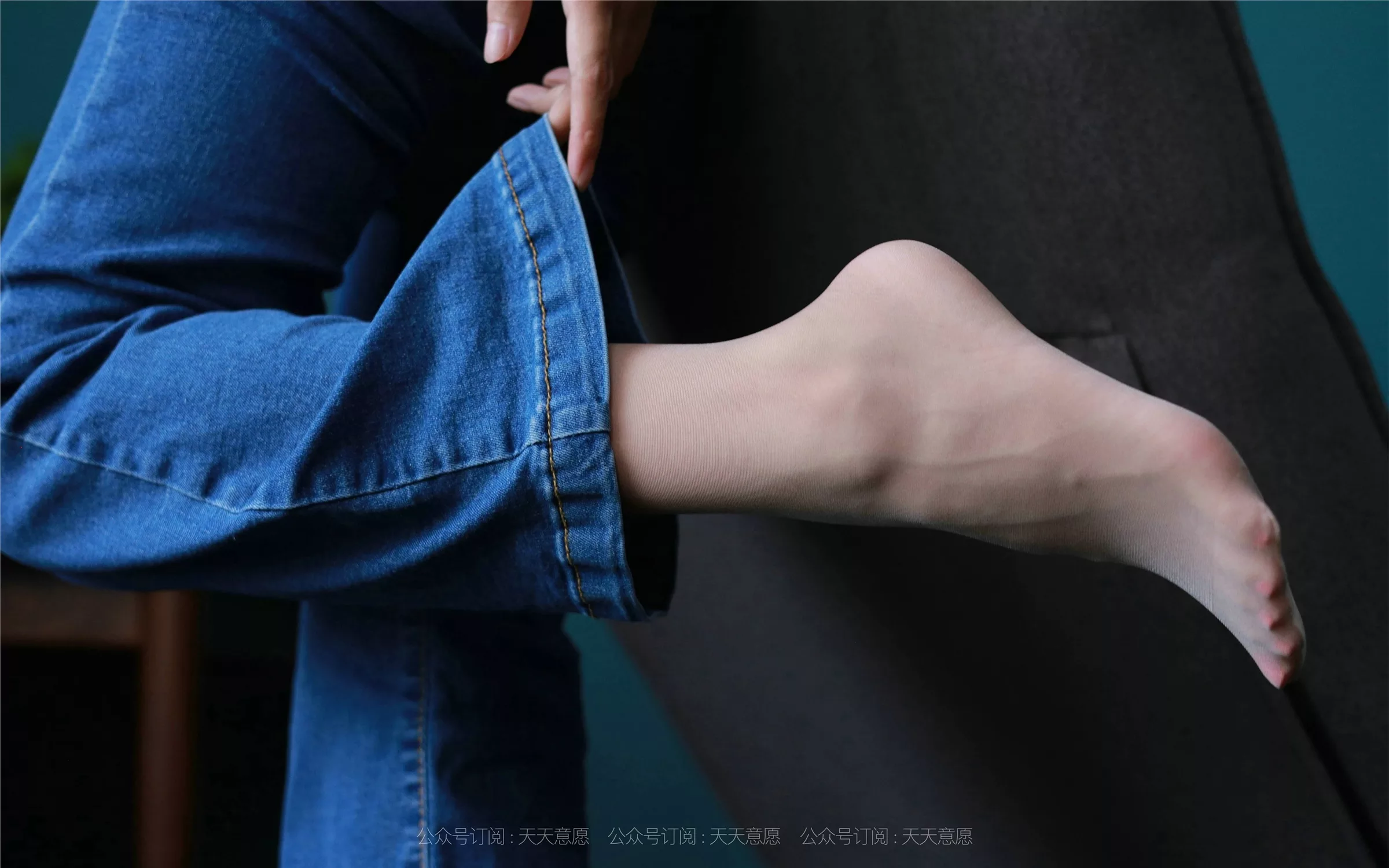 【异思趣向iess】 丝享家879：美子《美背库里丝》【97P】 2021.08.04