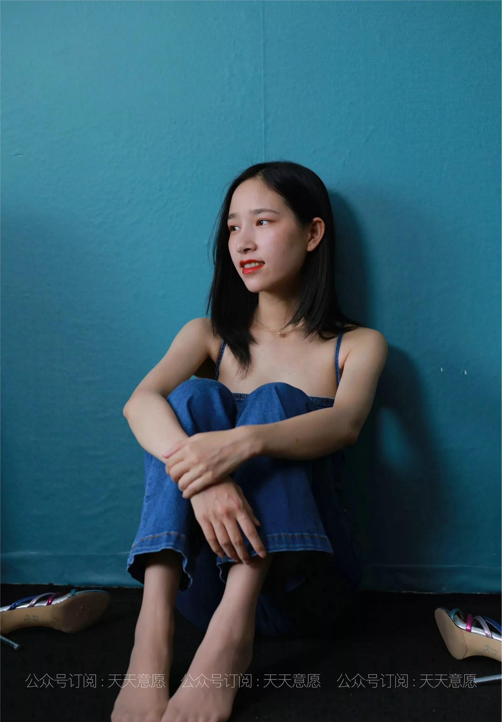 【异思趣向iess】 丝享家879：美子《美背库里丝》【97P】 2021.08.04