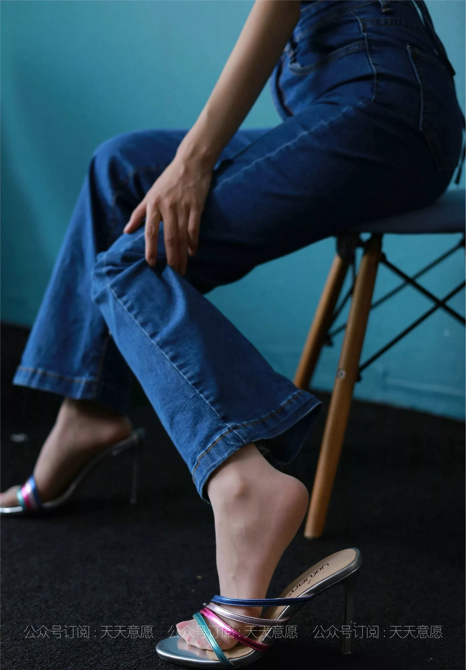 【异思趣向iess】 丝享家879：美子《美背库里丝》【97P】 2021.08.04