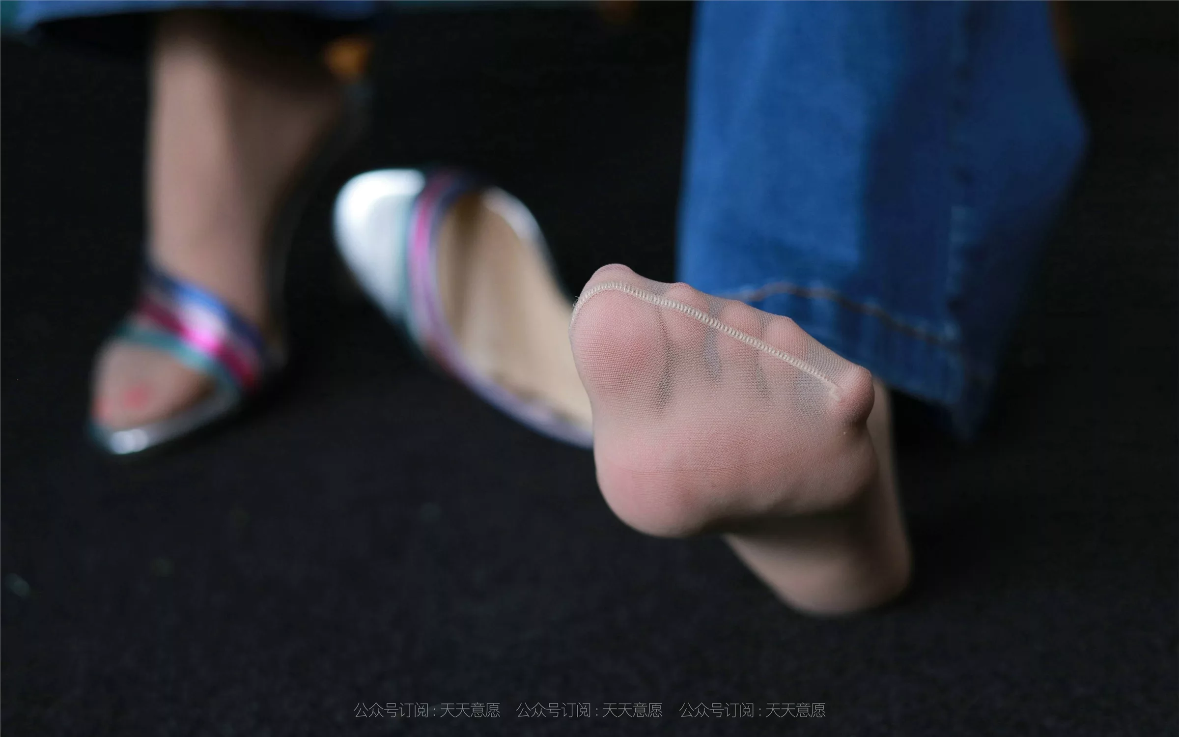 【异思趣向iess】 丝享家879：美子《美背库里丝》【97P】 2021.08.04