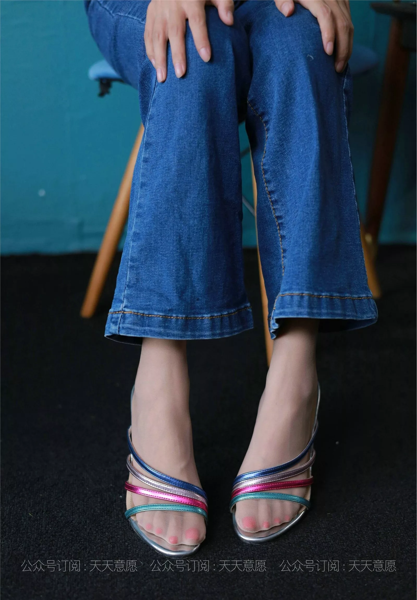 【异思趣向iess】 丝享家879：美子《美背库里丝》【97P】 2021.08.04