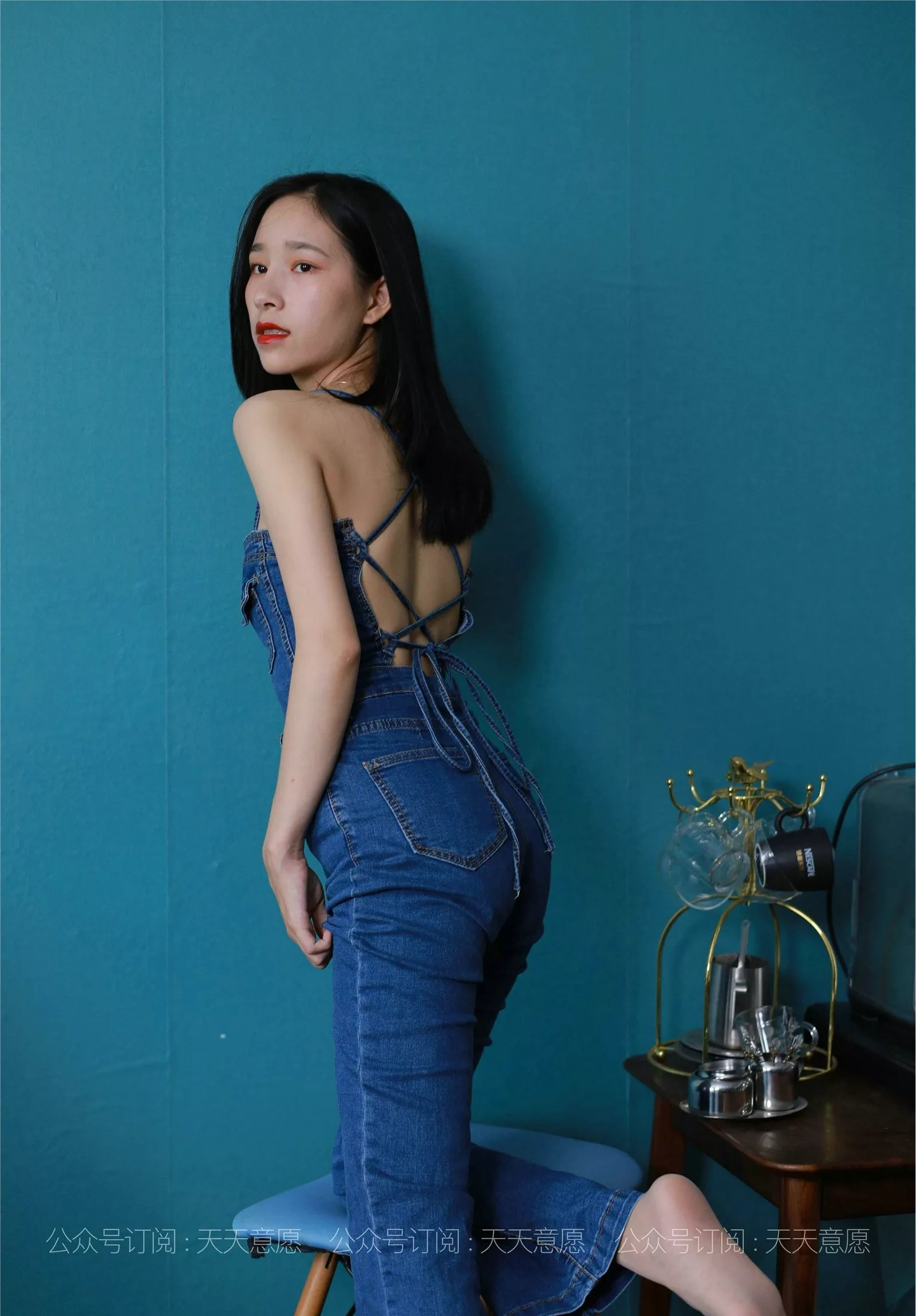 【异思趣向iess】 丝享家879：美子《美背库里丝》【97P】 2021.08.04