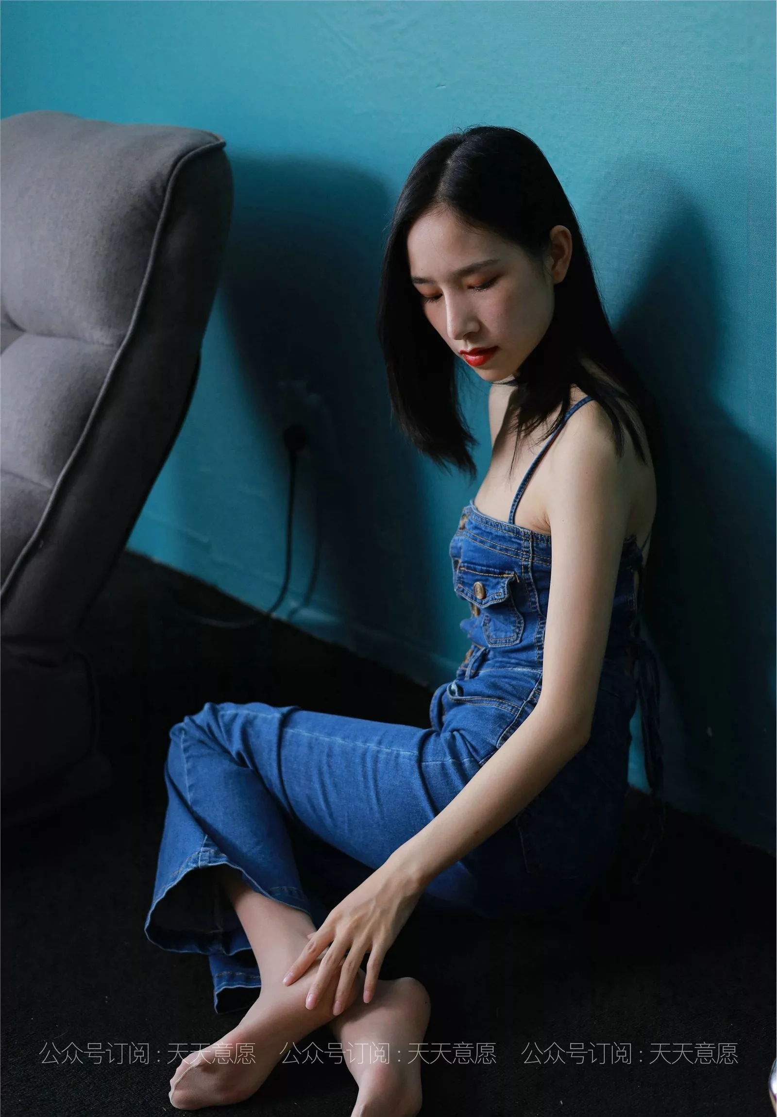 【异思趣向iess】 丝享家879：美子《美背库里丝》【97P】 2021.08.04