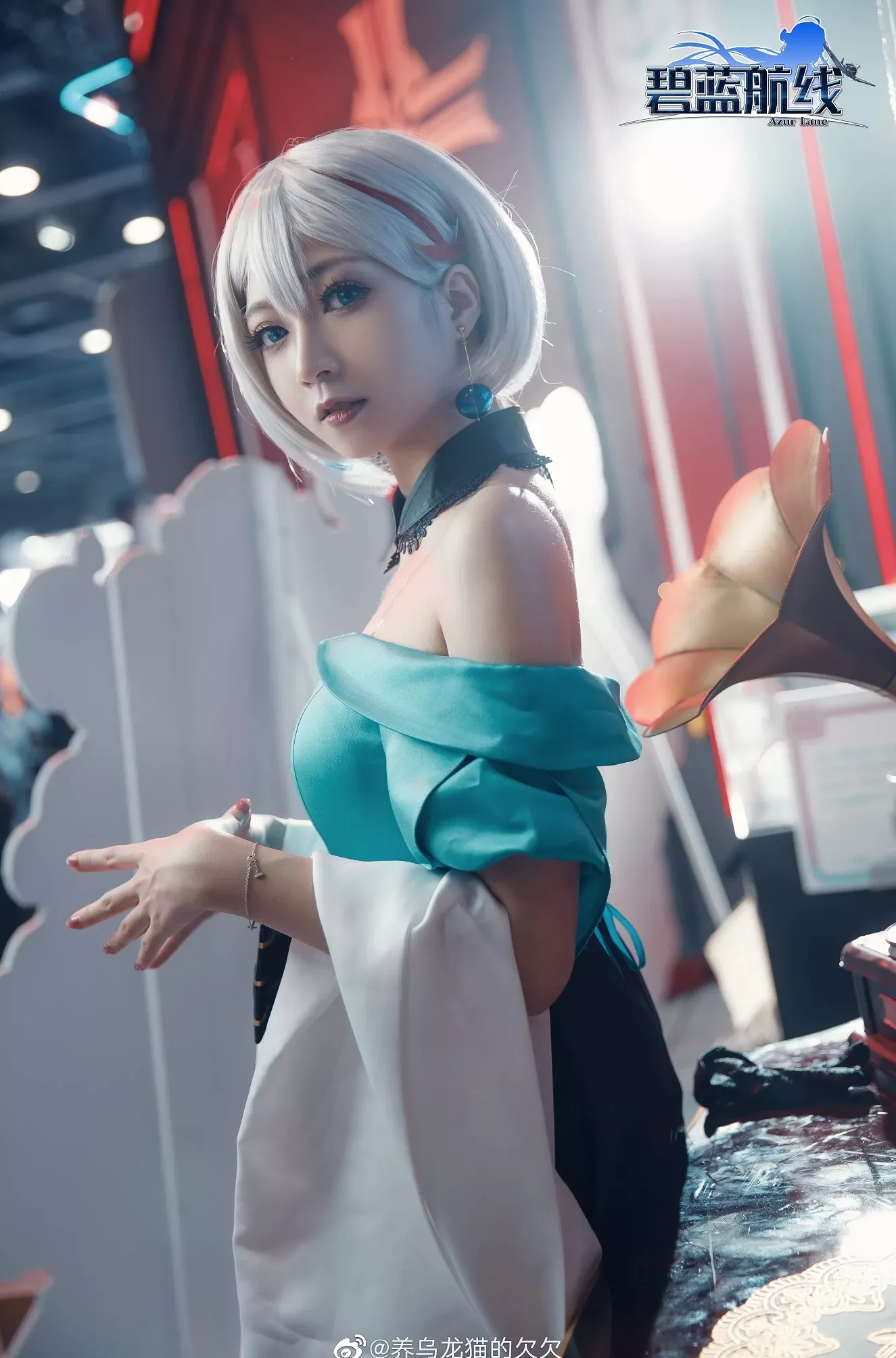 养乌龙猫的欠欠 (礼服) (9P) 斯佩伯爵 女神cosplay 碧蓝航线