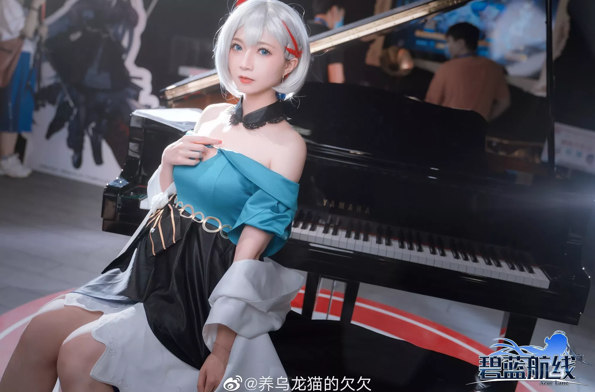 养乌龙猫的欠欠 (礼服) (9P) 斯佩伯爵 女神cosplay 碧蓝航线