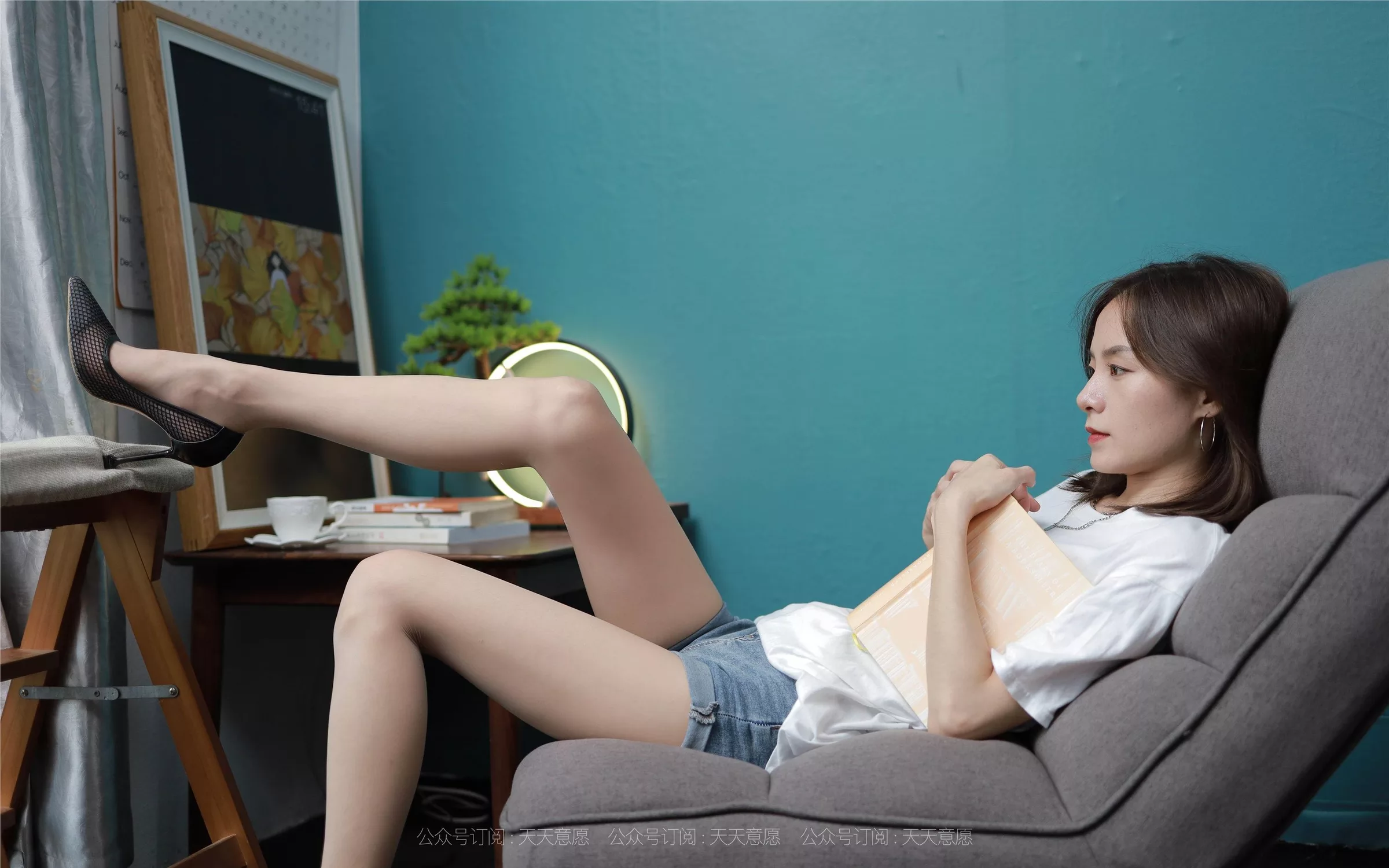 【异思趣向IESS】 2021.08.03 丝享家878：小六《邻家少女爱看书》【100P】