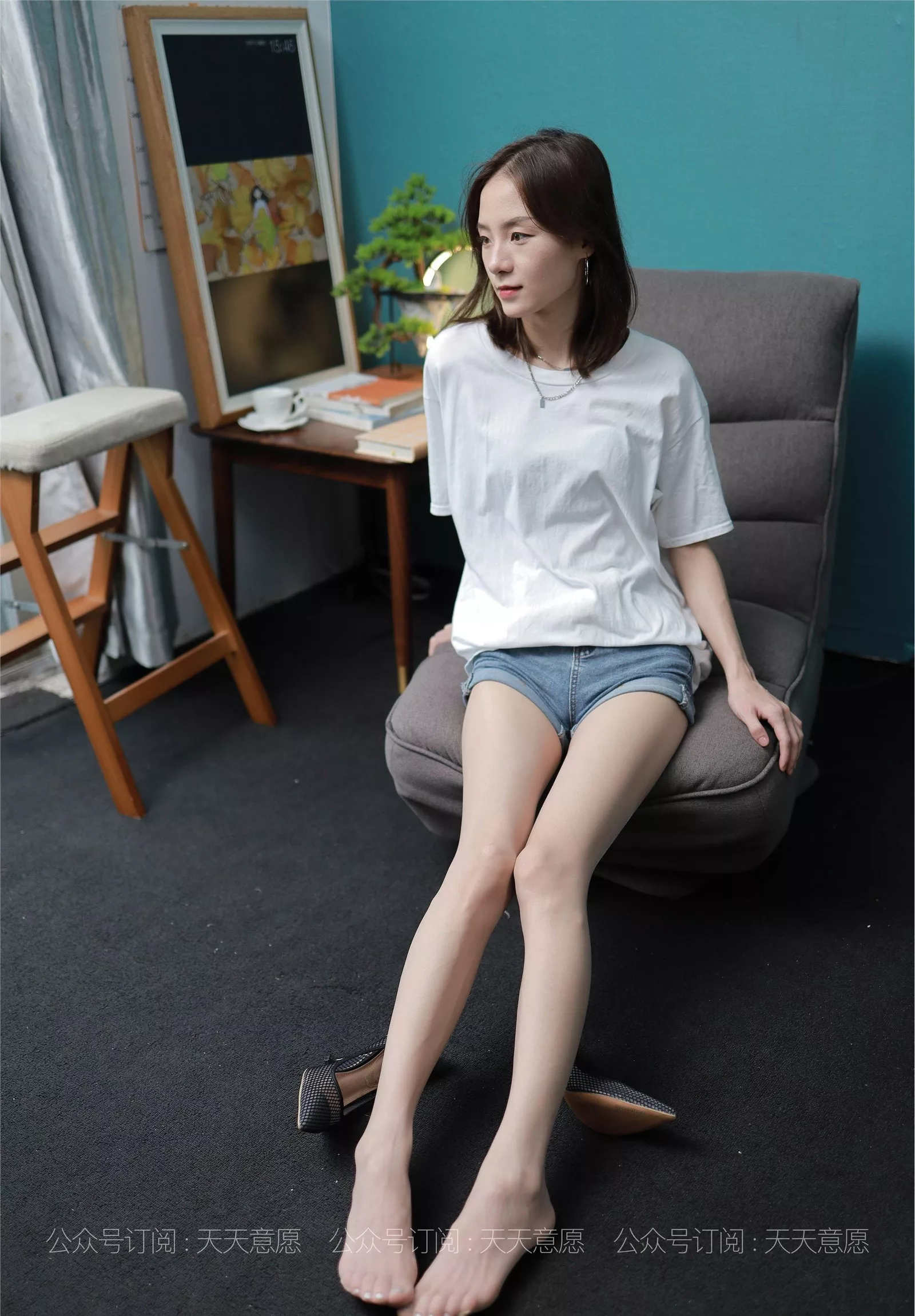 【异思趣向IESS】 2021.08.03 丝享家878：小六《邻家少女爱看书》【100P】