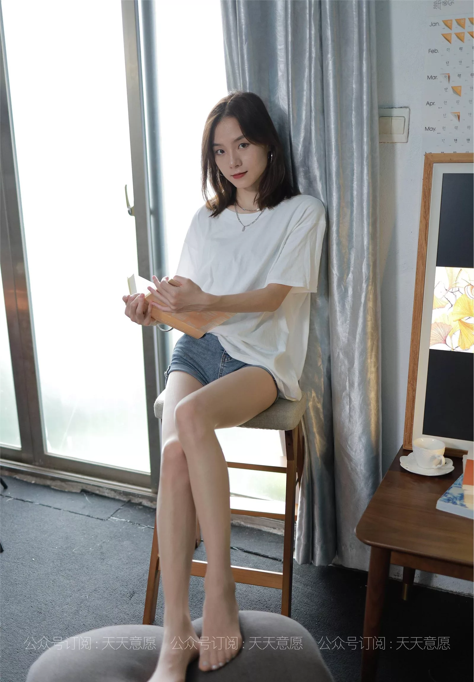 【异思趣向IESS】 2021.08.03 丝享家878：小六《邻家少女爱看书》【100P】